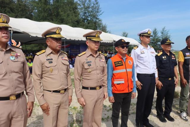 ประมวลภาพ กิจกรรมสร้างความตระหนักรู้ศูนย์อำนวยการรักษาผลประโยชน์ของชาติทางทะเล (ศรชล.)